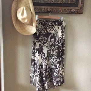 Fabulous silk skirt , ready to go with the flow.